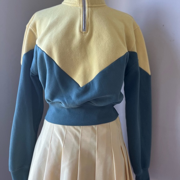 Tna Cheer Sweatshirt - Picture 9 of 9